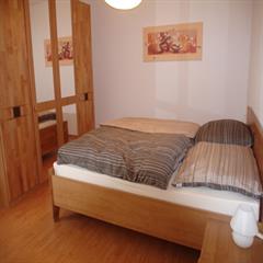 Schlafzimmer01